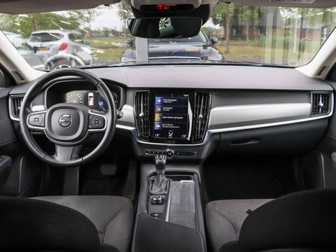 Volvo V90 2.0 D3 Momentum 150PK | Achteruitrijcamera