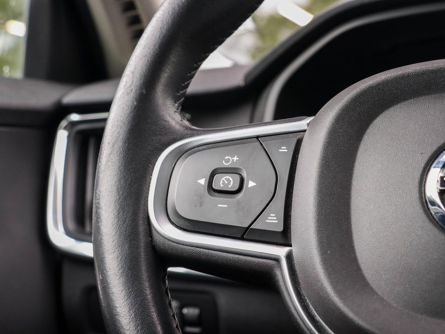 Volvo V90 2.0 D3 Momentum 150PK | Achteruitrijcamera