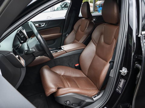 Volvo V60 T6 Recharge AWD Inscription | Elek. trekhaak | Lederen bekleding