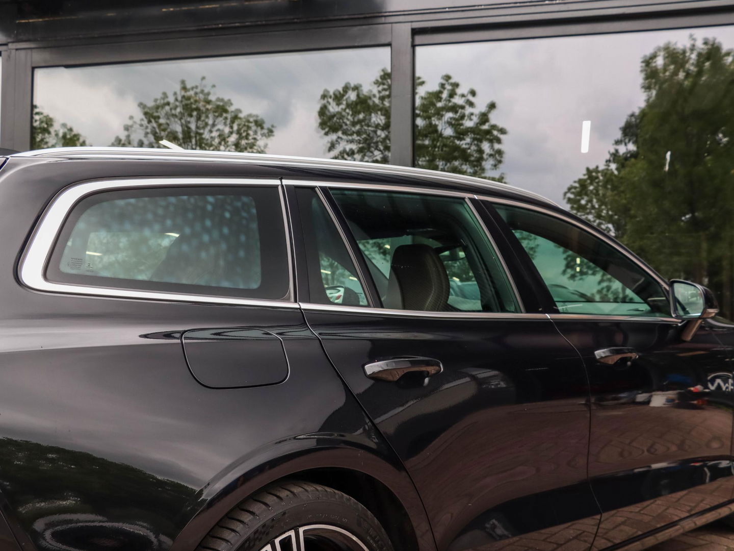 Volvo V60 T6 Recharge AWD Inscription | Elek. trekhaak | Lederen bekleding