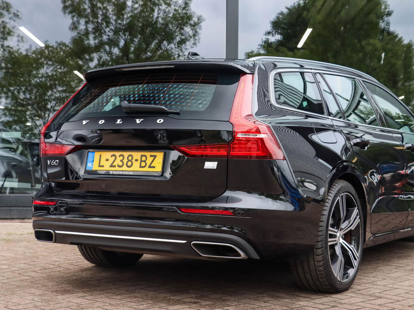Volvo V60 T6 Recharge AWD Inscription | Elek. trekhaak | Lederen bekleding