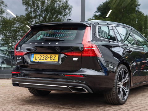 Volvo V60 T6 Recharge AWD Inscription | Elek. trekhaak | Lederen bekleding