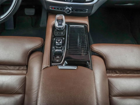 Volvo V60 T6 Recharge AWD Inscription | Elek. trekhaak | Lederen bekleding