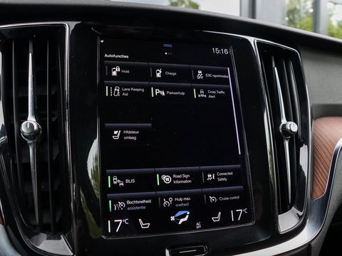 Volvo V60 T6 Recharge AWD Inscription | Elek. trekhaak | Lederen bekleding