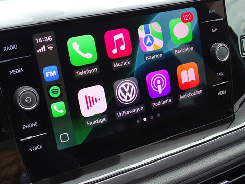 Volkswagen Polo 2.0 TSI GTI 200PK DSG automaat / RNS / LED