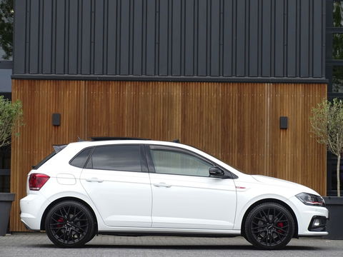 Volkswagen Polo 2.0 TSI GTI 200PK DSG automaat / RNS / LED