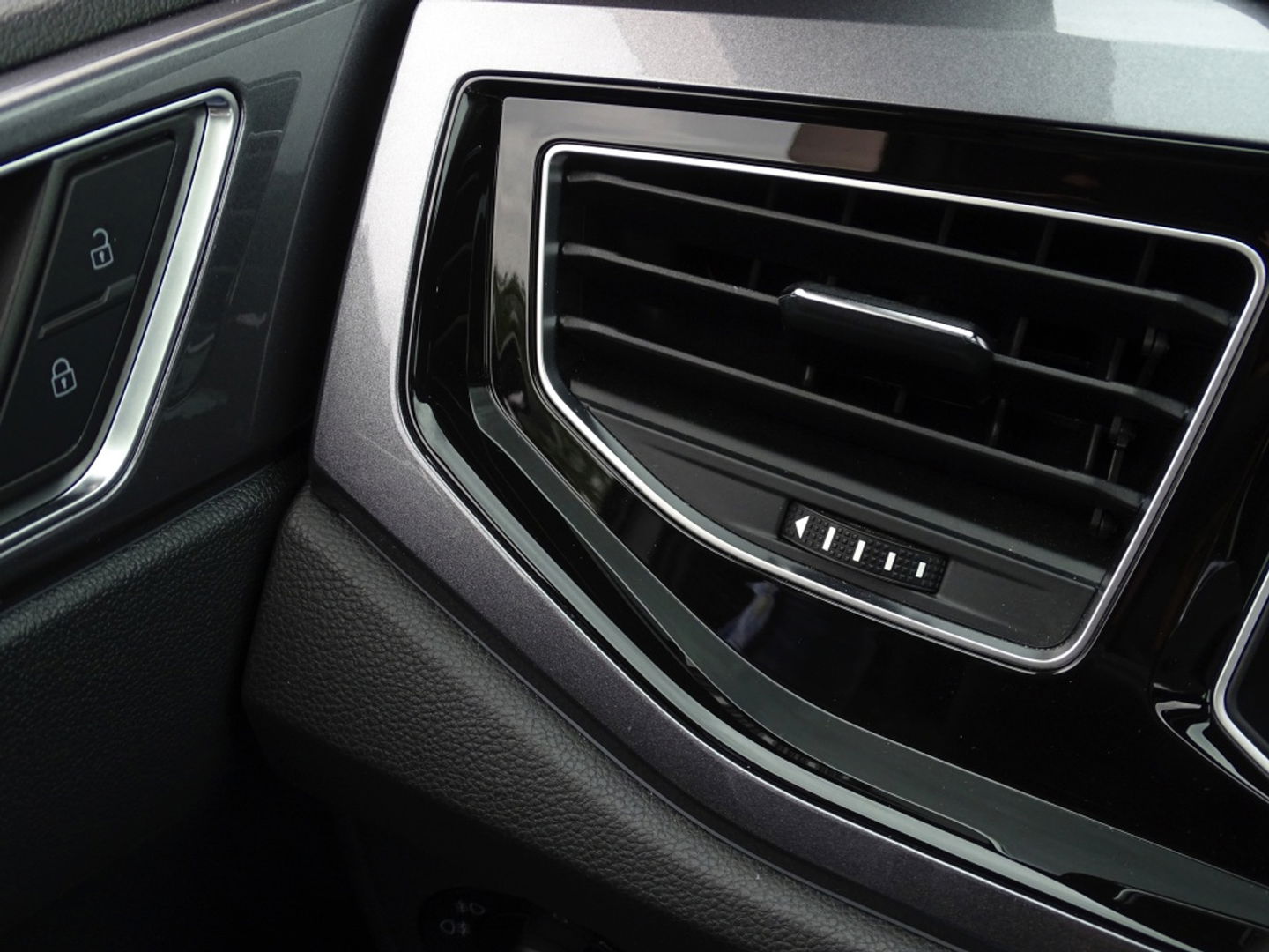 Volkswagen Polo 2.0 TSI GTI 200PK DSG automaat / RNS / LED