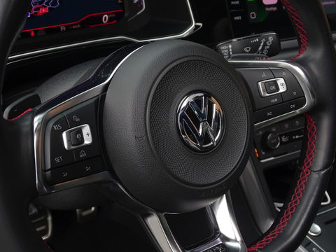 Volkswagen Polo 2.0 TSI GTI 200PK DSG automaat / RNS / LED