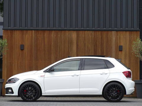 Volkswagen Polo 2.0 TSI GTI 200PK DSG automaat / RNS / LED