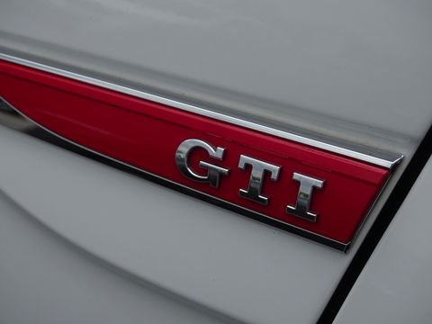 Volkswagen Polo 2.0 TSI GTI 200PK DSG automaat / RNS / LED