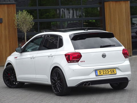 Volkswagen Polo 2.0 TSI GTI 200PK DSG automaat / RNS / LED