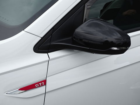 Volkswagen Polo 2.0 TSI GTI 200PK DSG automaat / RNS / LED