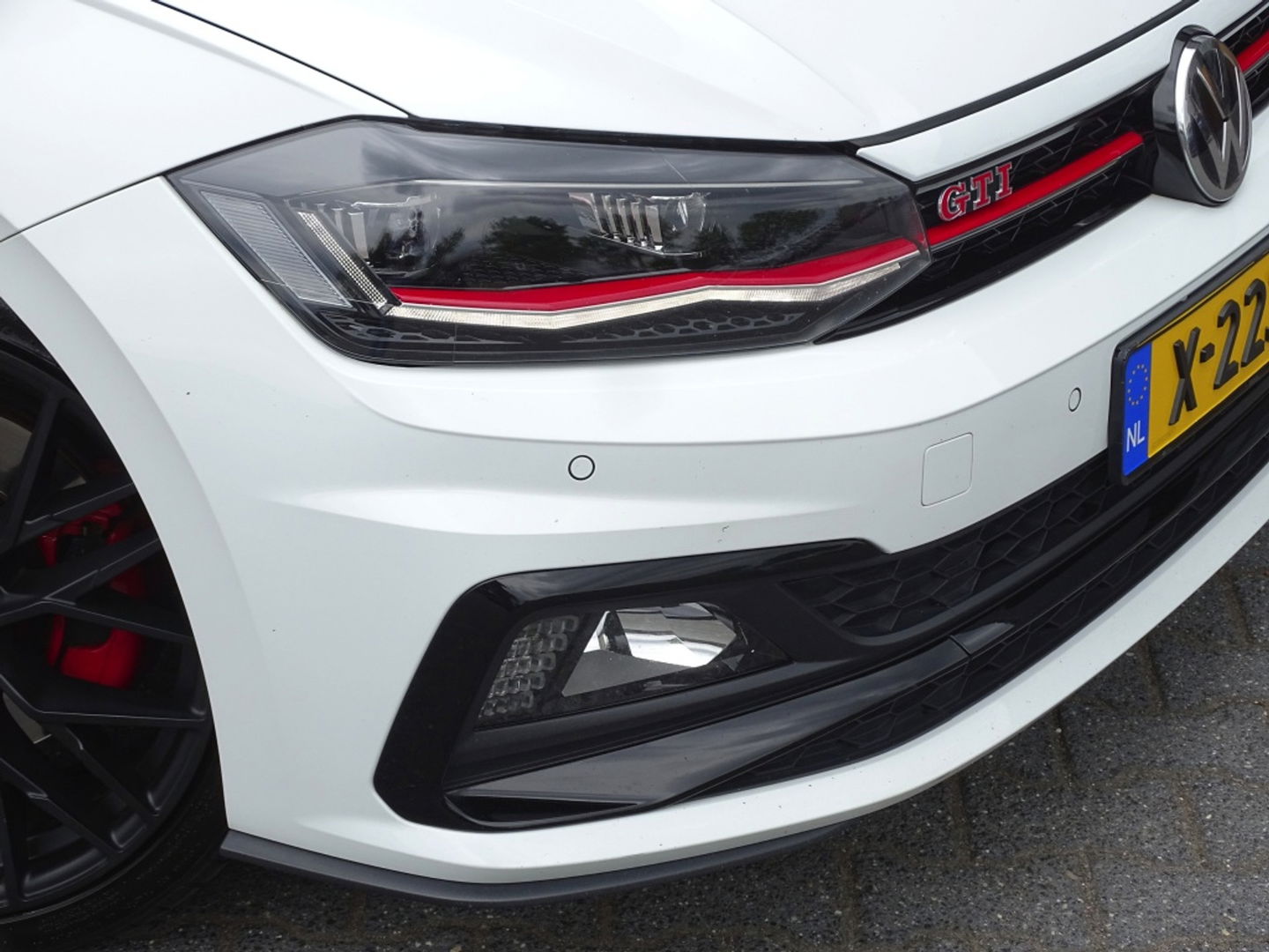Volkswagen Polo 2.0 TSI GTI 200PK DSG automaat / RNS / LED