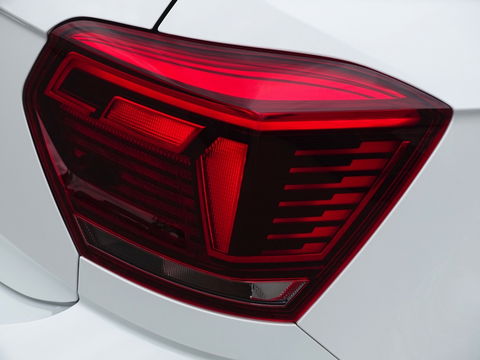 Volkswagen Polo 2.0 TSI GTI 200PK DSG automaat / RNS / LED