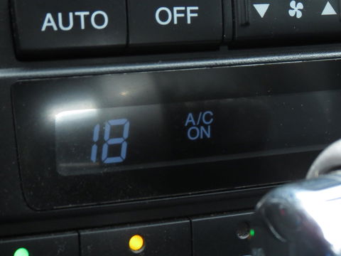 Honda CR-V 2.0i AWD Elegance AUTOMAAT | TREKHAAK | NAVI | CLIMA-AIRCO | CRUISE CONTROL | PARKEERSENSORS |