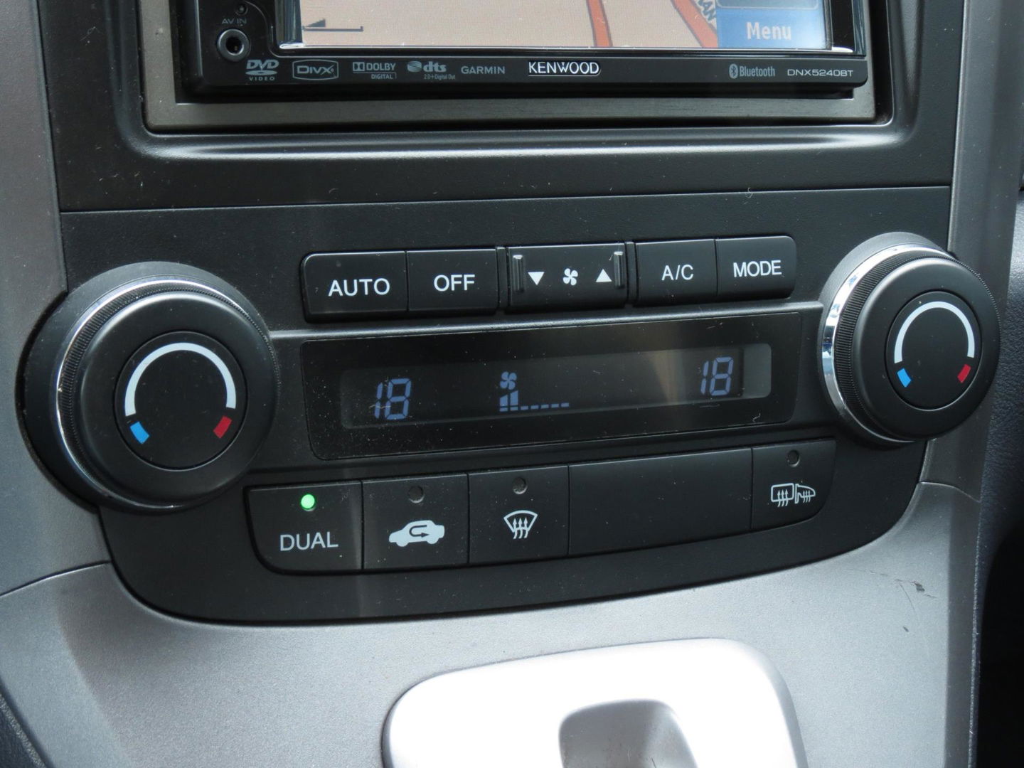 Honda CR-V 2.0i AWD Elegance AUTOMAAT | TREKHAAK | NAVI | CLIMA-AIRCO | CRUISE CONTROL | PARKEERSENSORS |