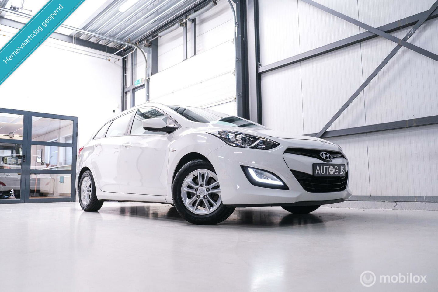 Hyundai i30 Wagon 1.6 GDI 120 pk | Trekhaak | Clima | Cruise | Stuurwielverwarming | All seasons | Nieuwe APK |
