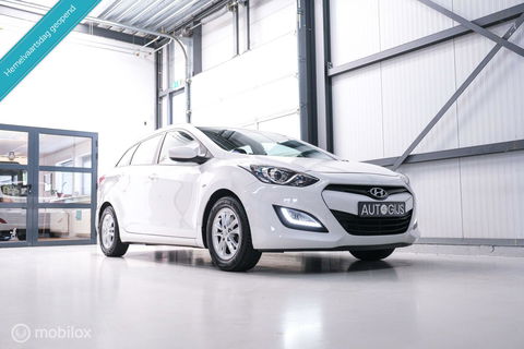 Hyundai i30 Wagon 1.6 GDI 120 pk | Trekhaak | Clima | Cruise | Stuurwielverwarming | All seasons | Nieuwe APK |