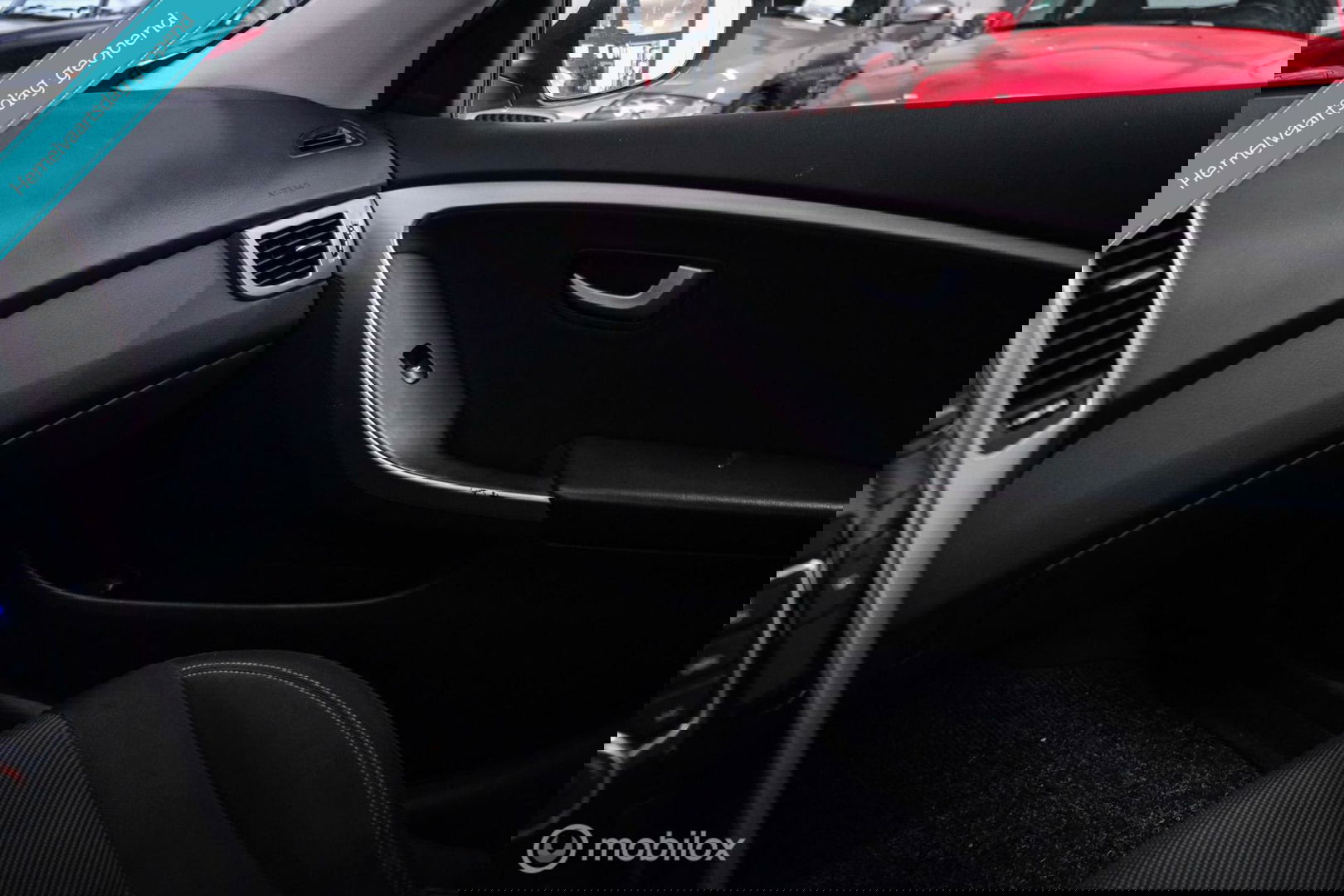 Hyundai i30 Wagon 1.6 GDI 120 pk | Trekhaak | Clima | Cruise | Stuurwielverwarming | All seasons | Nieuwe APK |