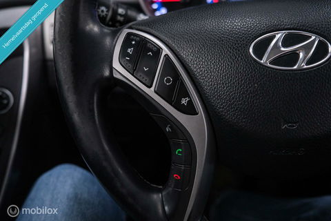 Hyundai i30 Wagon 1.6 GDI 120 pk | Trekhaak | Clima | Cruise | Stuurwielverwarming | All seasons | Nieuwe APK |