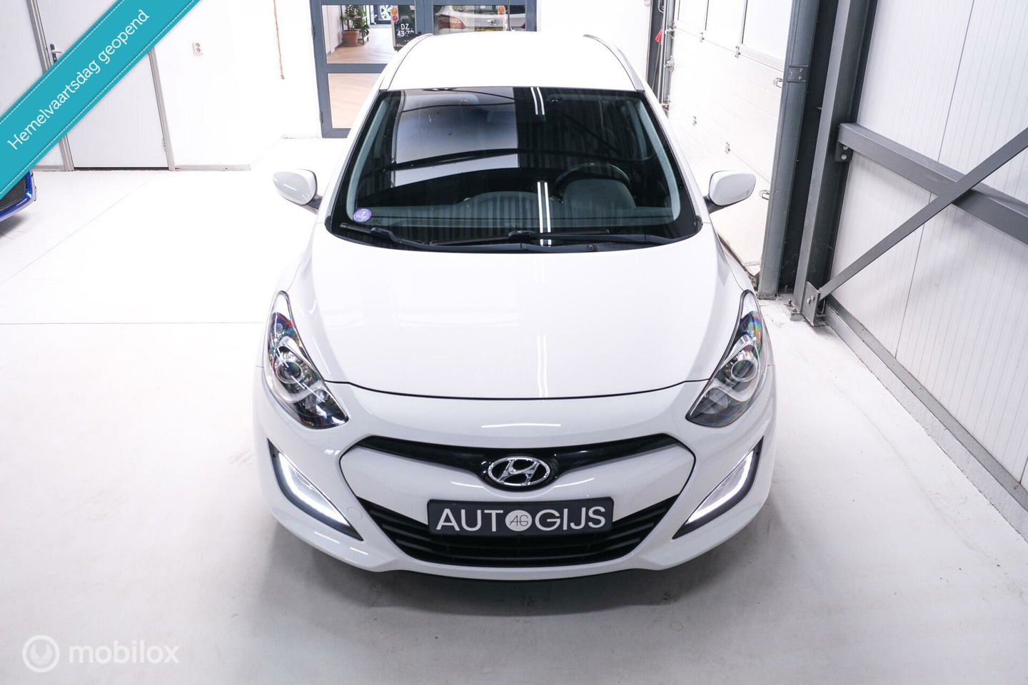 Hyundai i30 Wagon 1.6 GDI 120 pk | Trekhaak | Clima | Cruise | Stuurwielverwarming | All seasons | Nieuwe APK |