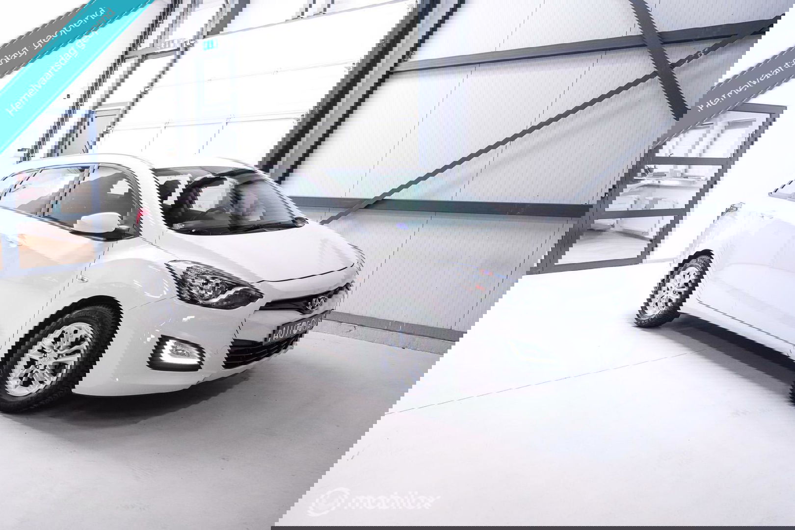 Hyundai i30 Wagon 1.6 GDI 120 pk | Trekhaak | Clima | Cruise | Stuurwielverwarming | All seasons | Nieuwe APK |