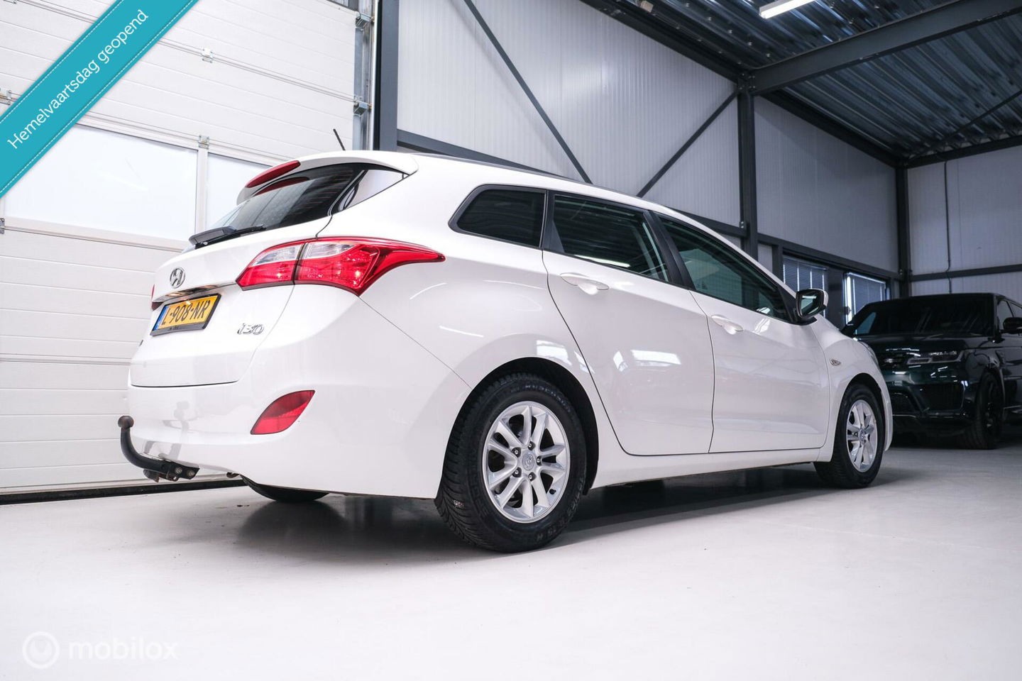 Hyundai i30 Wagon 1.6 GDI 120 pk | Trekhaak | Clima | Cruise | Stuurwielverwarming | All seasons | Nieuwe APK |