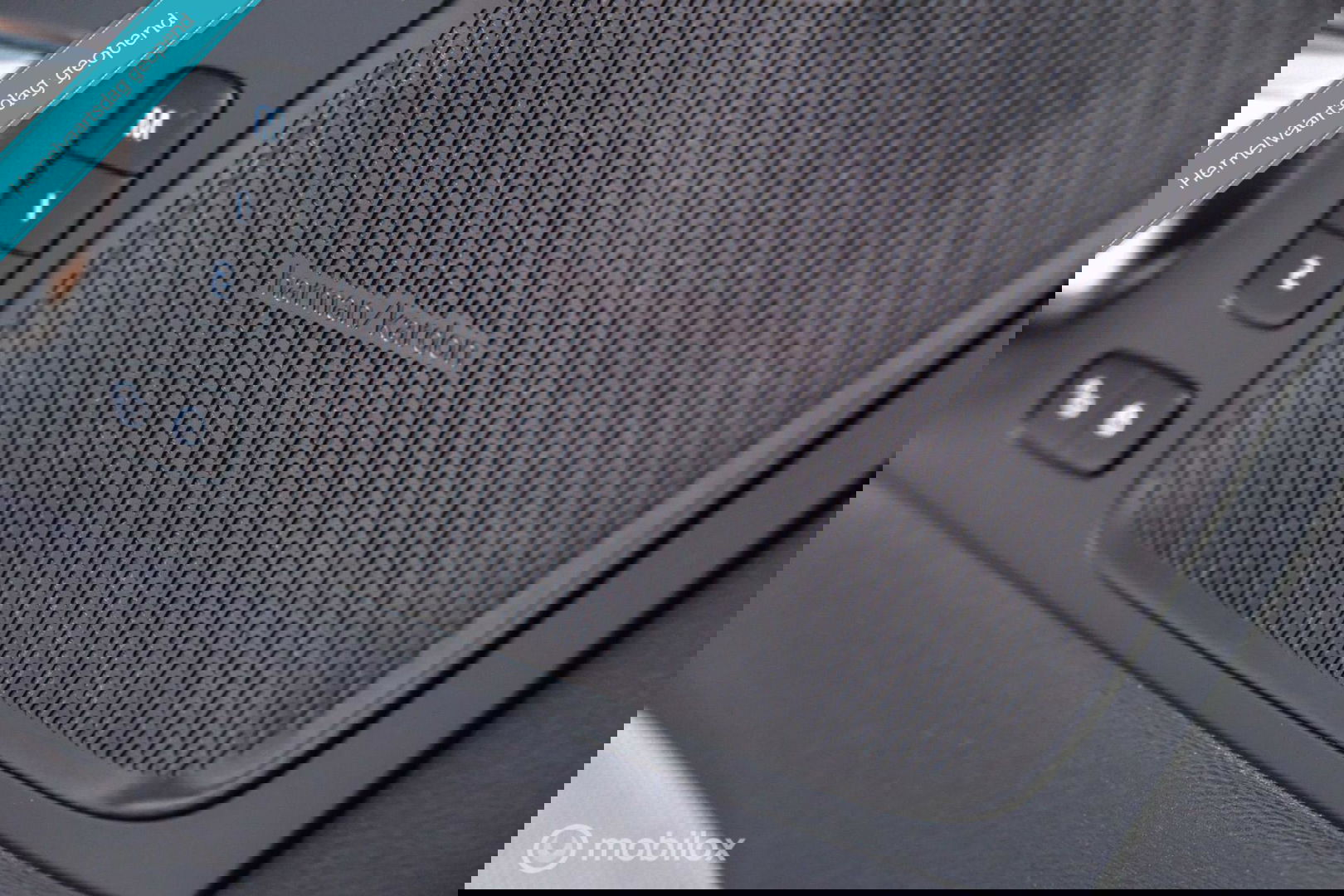 Volvo XC60 2.0 Recharge T8 AWD R-Design 390 pk | Trekhaak | Schuifdak | Dealer onderhouden | Camera | DAB | Stoel + stuurwiel verwarming |
