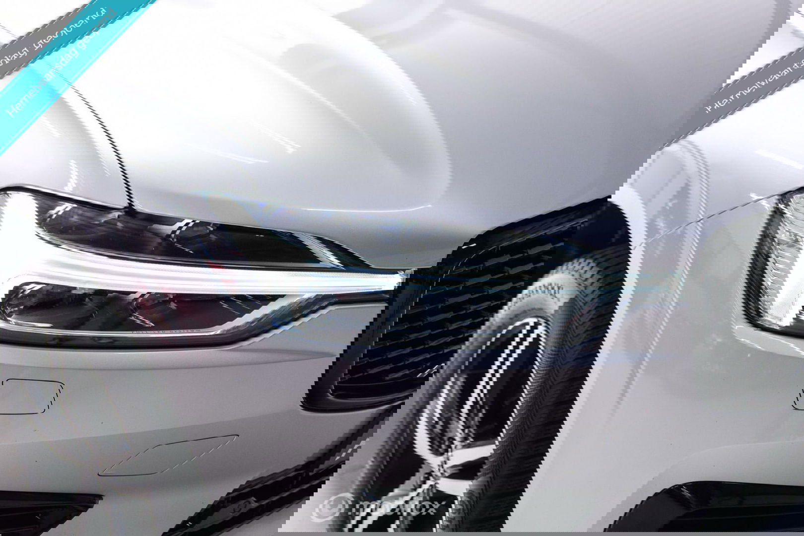 Volvo XC60 2.0 Recharge T8 AWD R-Design 390 pk | Trekhaak | Schuifdak | Dealer onderhouden | Camera | DAB | Stoel + stuurwiel verwarming |