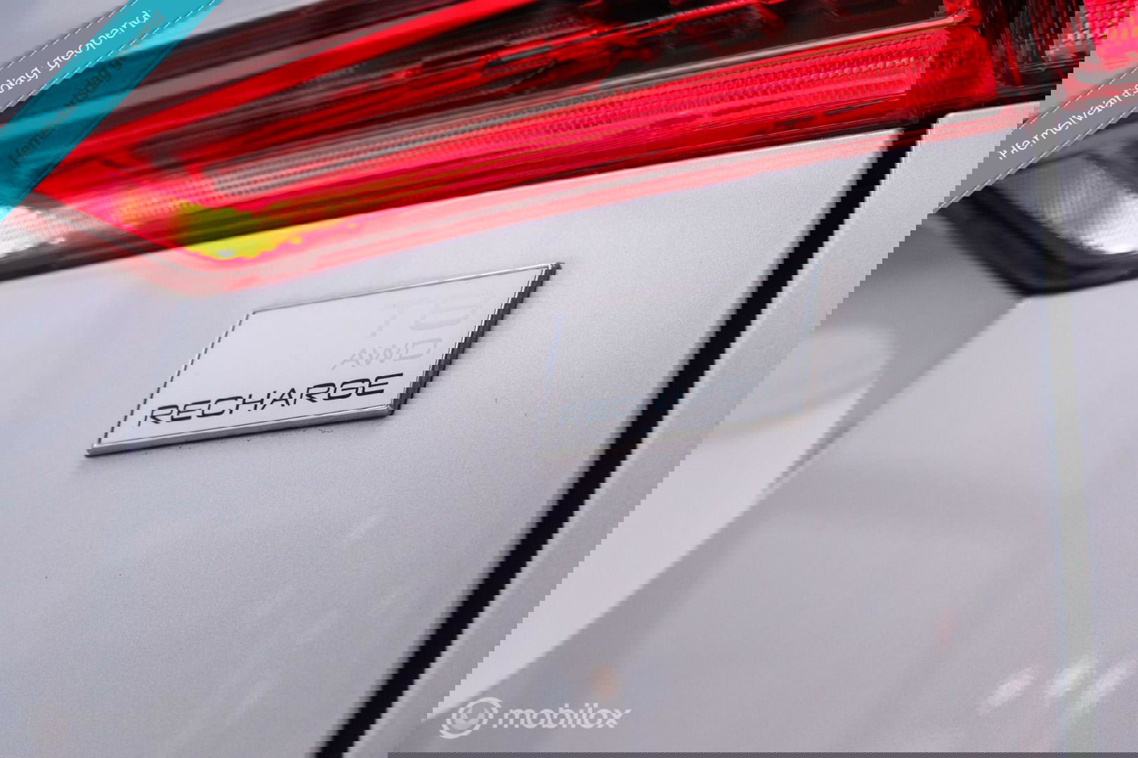 Volvo XC60 2.0 Recharge T8 AWD R-Design 390 pk | Trekhaak | Schuifdak | Dealer onderhouden | Camera | DAB | Stoel + stuurwiel verwarming |