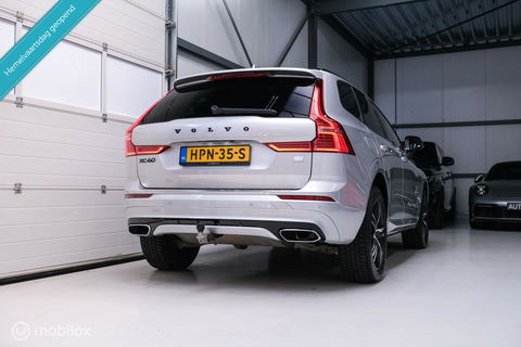 Volvo XC60 2.0 Recharge T8 AWD R-Design 390 pk | Trekhaak | Schuifdak | Dealer onderhouden | Camera | DAB | Stoel + stuurwiel verwarming |