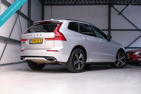 Volvo XC60 2.0 Recharge T8 AWD R-Design 390 pk | Trekhaak | Schuifdak | Dealer onderhouden | Camera | DAB | Stoel + stuurwiel verwarming |