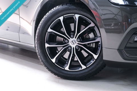 Volvo V60 2.0 B3 Momentum Advantage | Schuifdak | Pine Grey | Trekhaak | Stoel + stuurwiel verwarming | NAP NL auto |