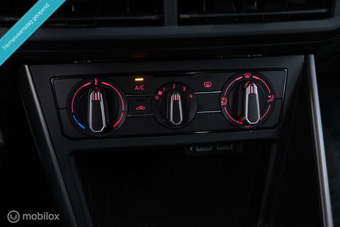 Volkswagen Polo 1.0 TSI Comfortline | Adaptive | NAP NL auto | DAB | All season | Limestone | LED | Navigatie |