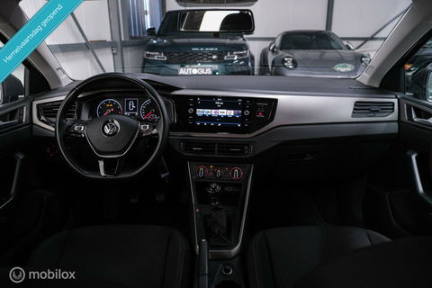 Volkswagen Polo 1.0 TSI Comfortline | Adaptive | NAP NL auto | DAB | All season | Limestone | LED | Navigatie |