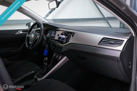 Volkswagen Polo 1.0 TSI Comfortline | Adaptive | NAP NL auto | DAB | All season | Limestone | LED | Navigatie |