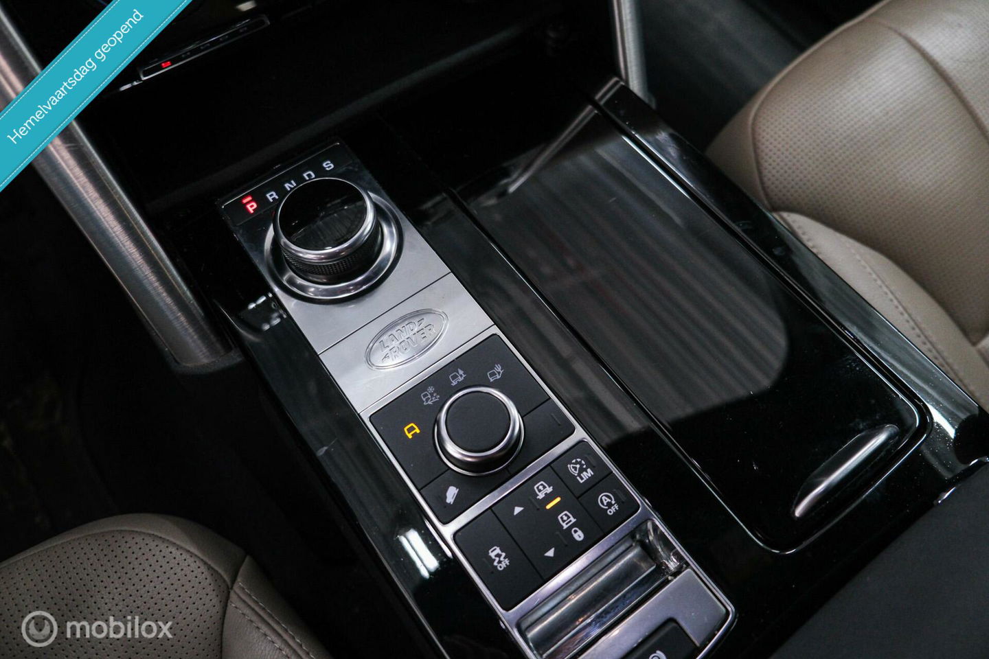 Land Rover Discovery 5 2.0 Td4 HSE Luxury 7p. | Dealer OH | Meridian | Trekhaak | DAB | Cold Climate pack | Nieuwe motor |