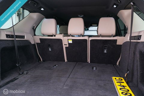 Land Rover Discovery 5 2.0 Td4 HSE Luxury 7p. | Dealer OH | Meridian | Trekhaak | DAB | Cold Climate pack | Nieuwe motor |