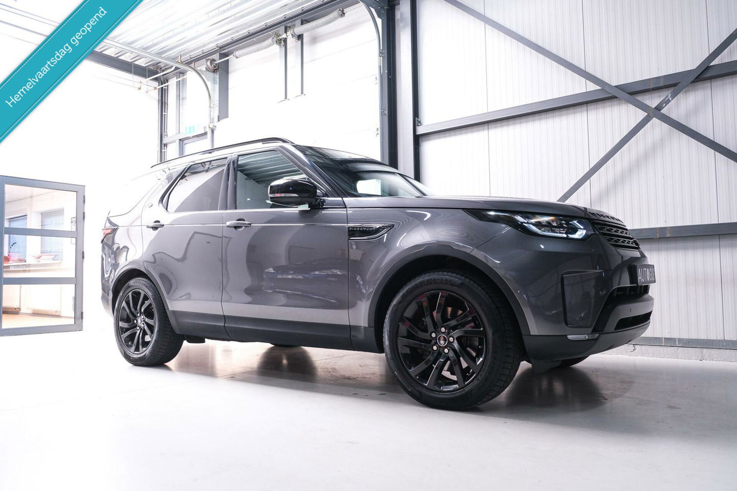 Land Rover Discovery 5 2.0 Td4 HSE Luxury 7p. | Dealer OH | Meridian | Trekhaak | DAB | Cold Climate pack | Nieuwe motor |