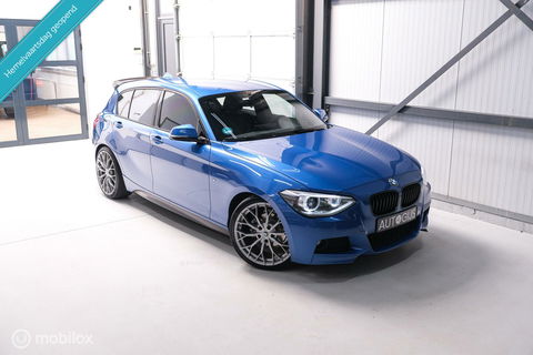 BMW 1-serie 116i M Sport | Estoril blue | Alcantara | LED | M performance | unieke auto | NAP orig NL | Trekhaak | 19 inch |