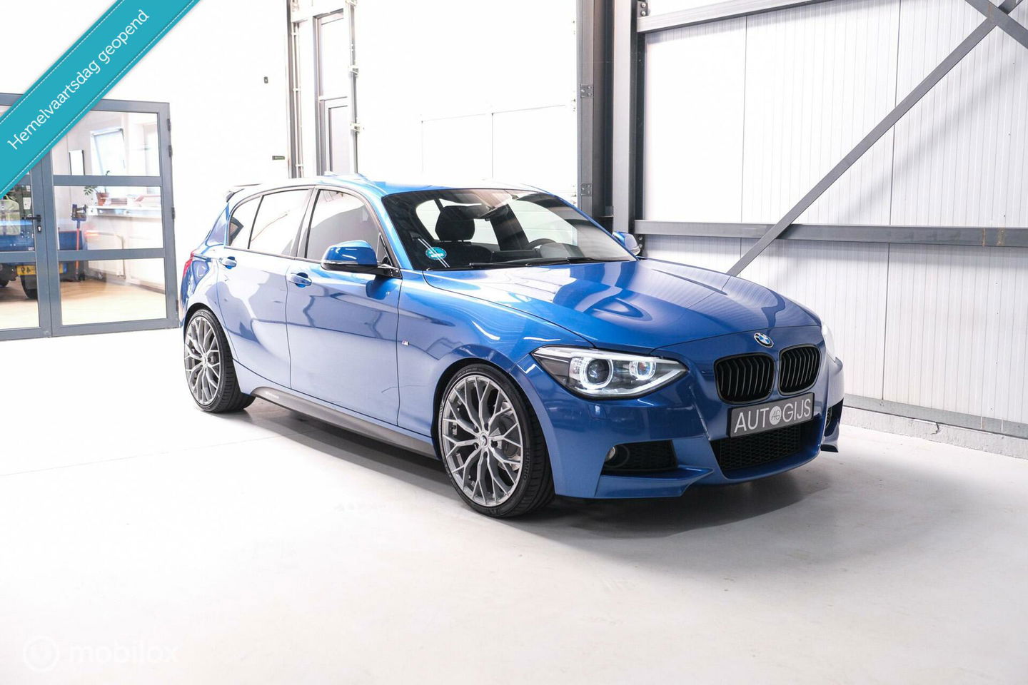 BMW 1-serie 116i M Sport | Estoril blue | Alcantara | LED | M performance | unieke auto | NAP orig NL | Trekhaak | 19 inch |