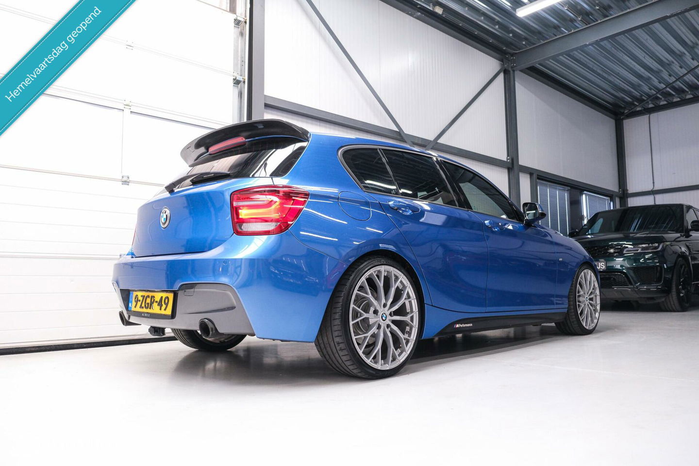 BMW 1-serie 116i M Sport | Estoril blue | Alcantara | LED | M performance | unieke auto | NAP orig NL | Trekhaak | 19 inch |