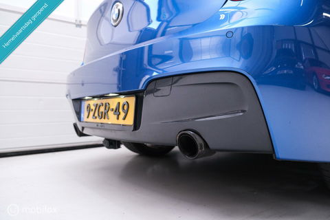 BMW 1-serie 116i M Sport | Estoril blue | Alcantara | LED | M performance | unieke auto | NAP orig NL | Trekhaak | 19 inch |