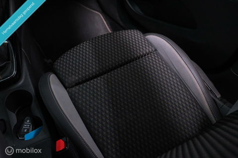 Opel Crossland X 1.2 Turbo | CarPlay | Camera | Trekhaak | 1e eigenaar | NL auto NAP | Head up display | sport stoelen |