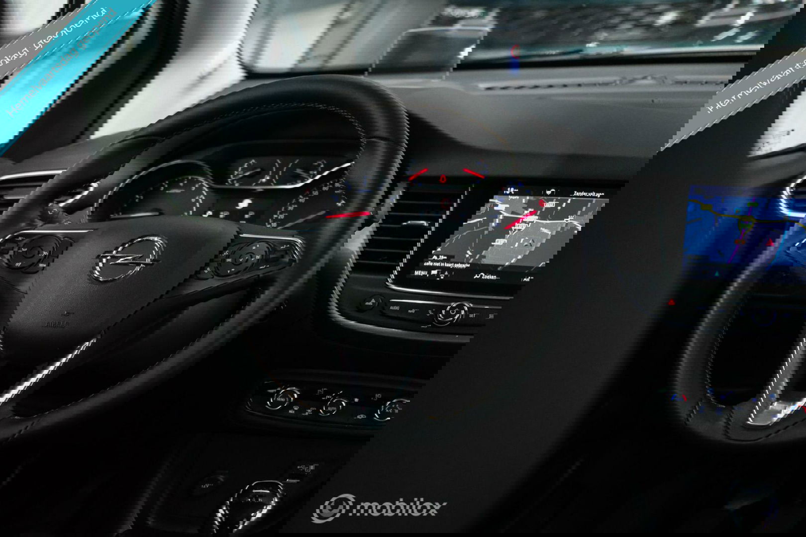 Opel Crossland X 1.2 Turbo | CarPlay | Camera | Trekhaak | 1e eigenaar | NL auto NAP | Head up display | sport stoelen |