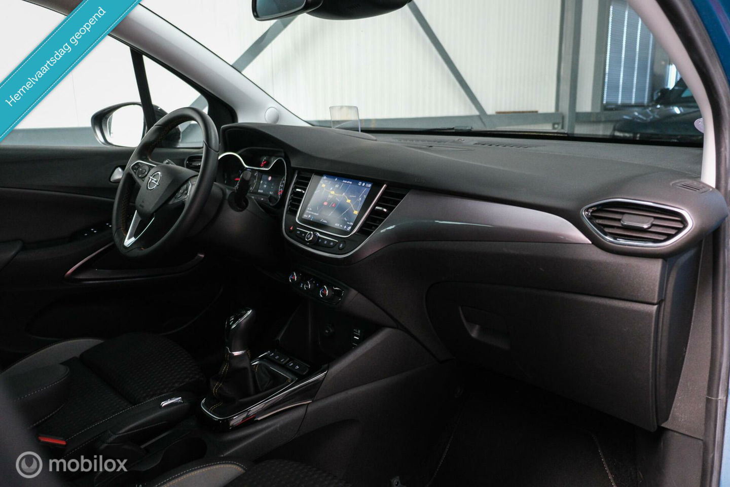Opel Crossland X 1.2 Turbo | CarPlay | Camera | Trekhaak | 1e eigenaar | NL auto NAP | Head up display | sport stoelen |