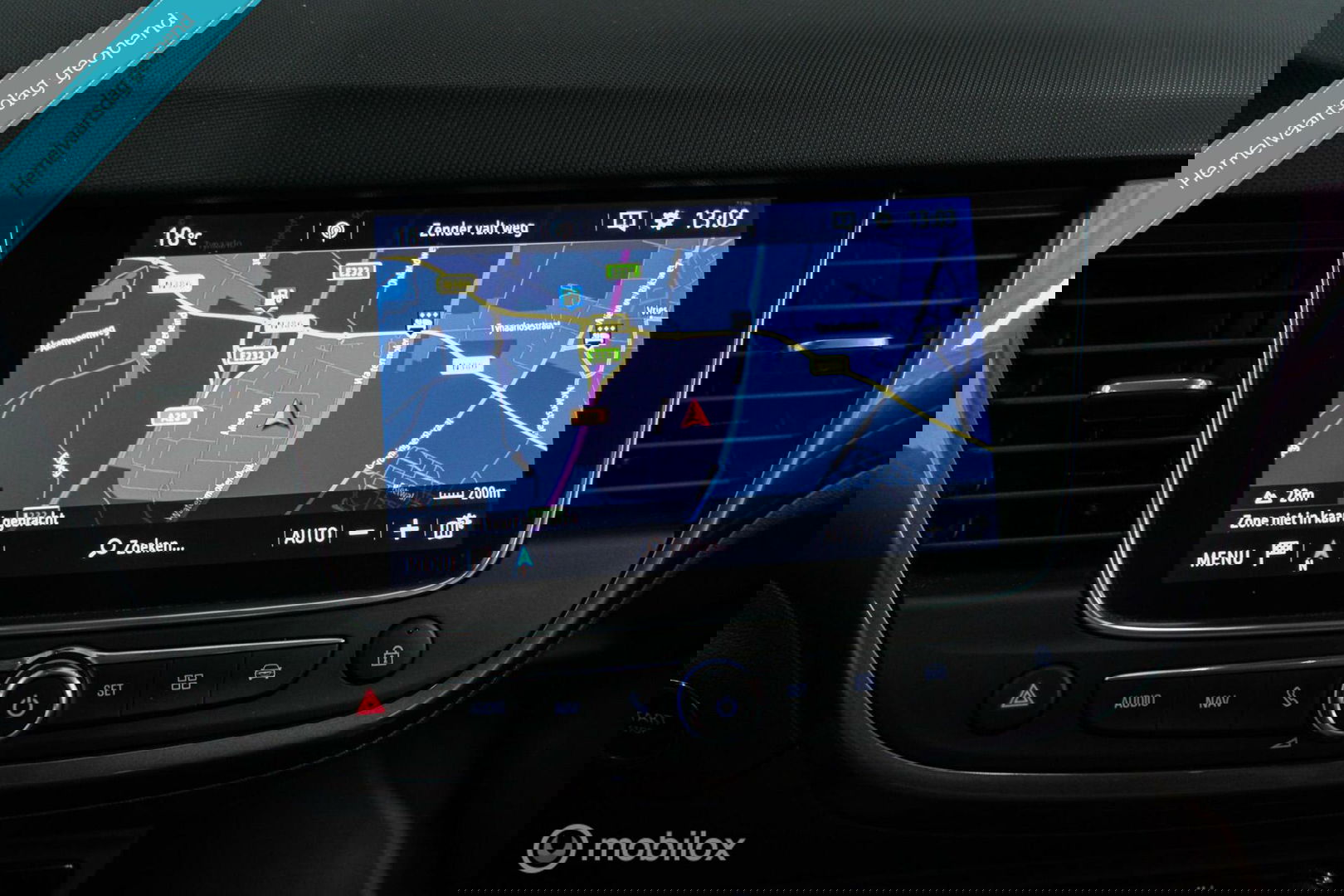 Opel Crossland X 1.2 Turbo | CarPlay | Camera | Trekhaak | 1e eigenaar | NL auto NAP | Head up display | sport stoelen |