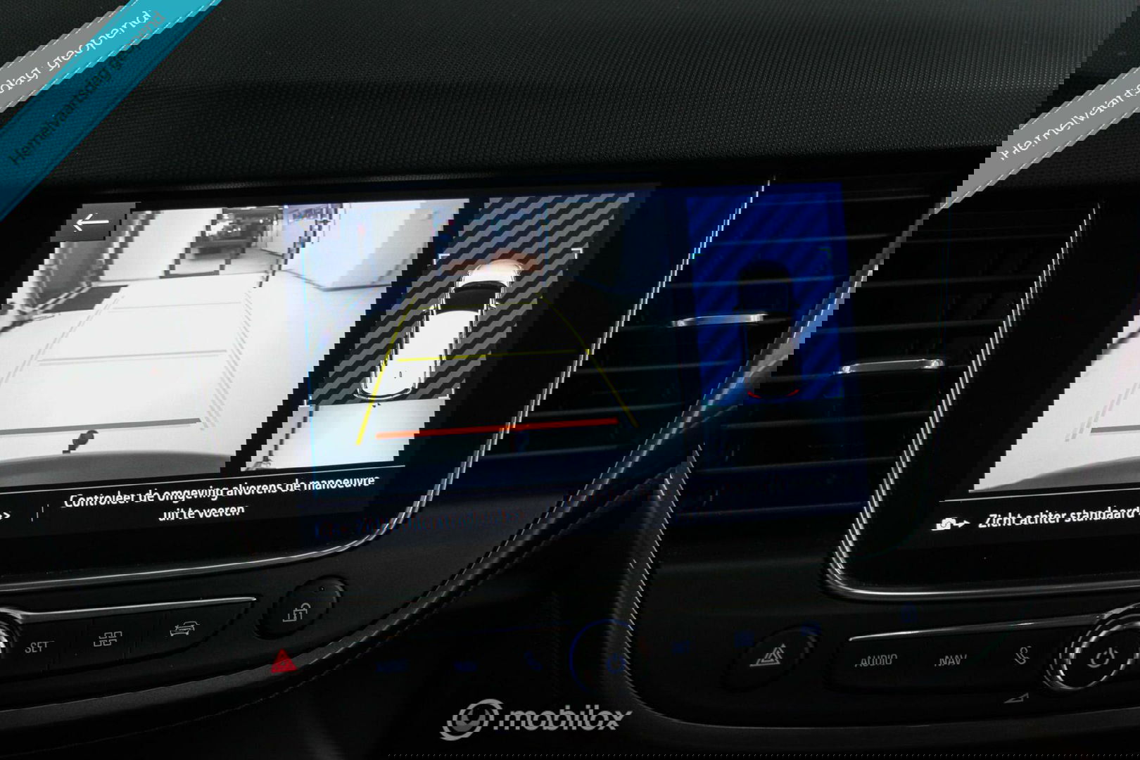 Opel Crossland X 1.2 Turbo | CarPlay | Camera | Trekhaak | 1e eigenaar | NL auto NAP | Head up display | sport stoelen |