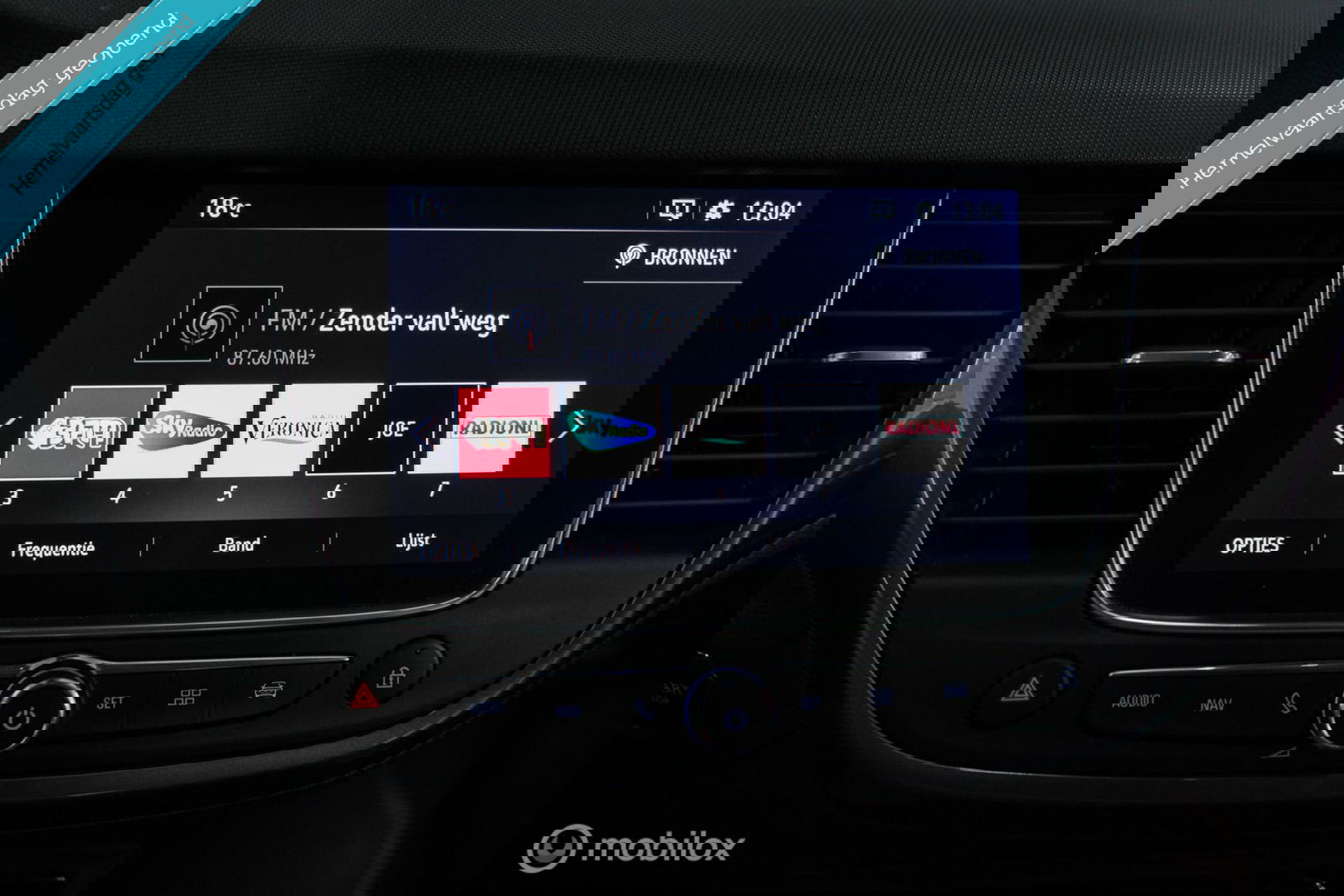 Opel Crossland X 1.2 Turbo | CarPlay | Camera | Trekhaak | 1e eigenaar | NL auto NAP | Head up display | sport stoelen |