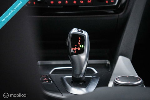 BMW 3 Serie 318i M Sport Edition | Leder | VC | LED | Navipro | Orig NL NAP | M pakket |